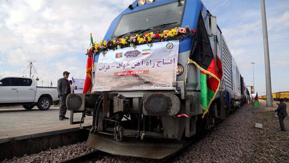 اولین قطار در راه افغانستان به ترکیه در ایران گیر شد